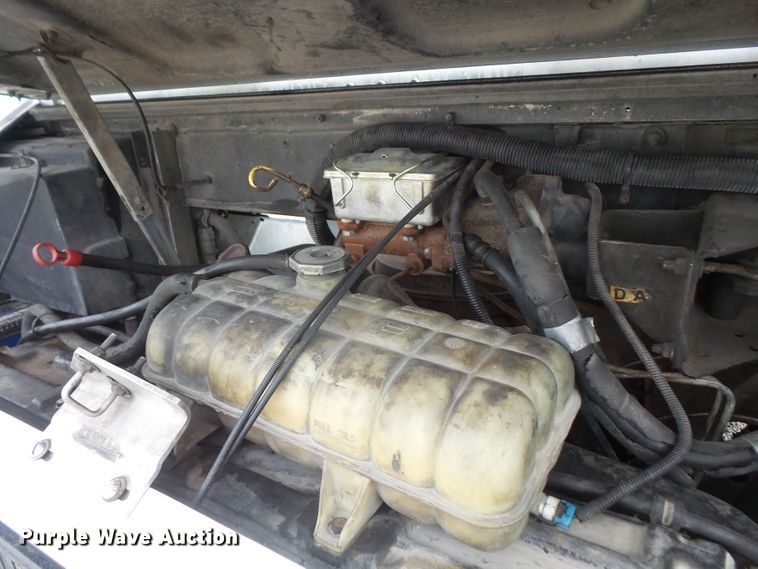 image for item DE2360 1995 GMC P3500 pressure washer truck