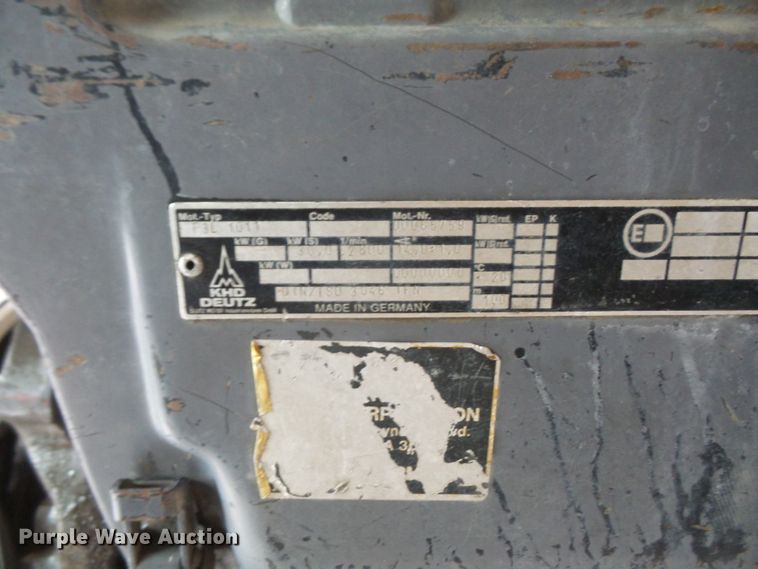 image for item DE2360 1995 GMC P3500 pressure washer truck