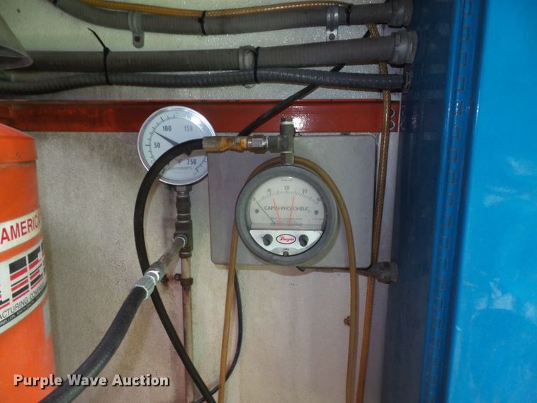 image for item DE2360 1995 GMC P3500 pressure washer truck