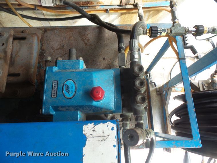 image for item DE2360 1995 GMC P3500 pressure washer truck