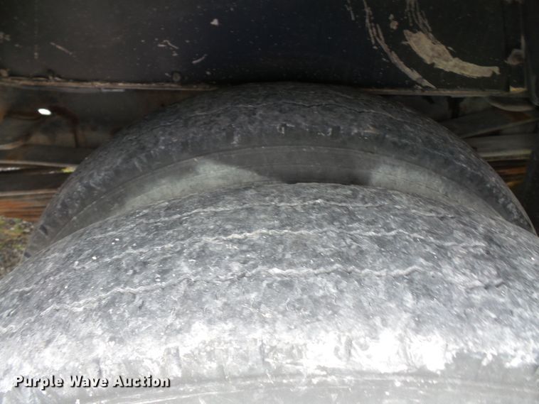 image for item DE2360 1995 GMC P3500 pressure washer truck