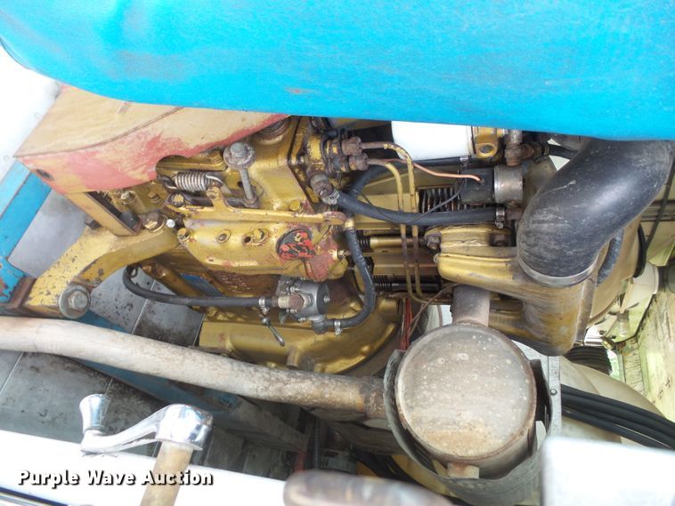 image for item DE2361 1991 Chevrolet P30 pressure washer truck