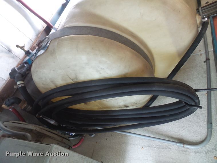 image for item DE2361 1991 Chevrolet P30 pressure washer truck