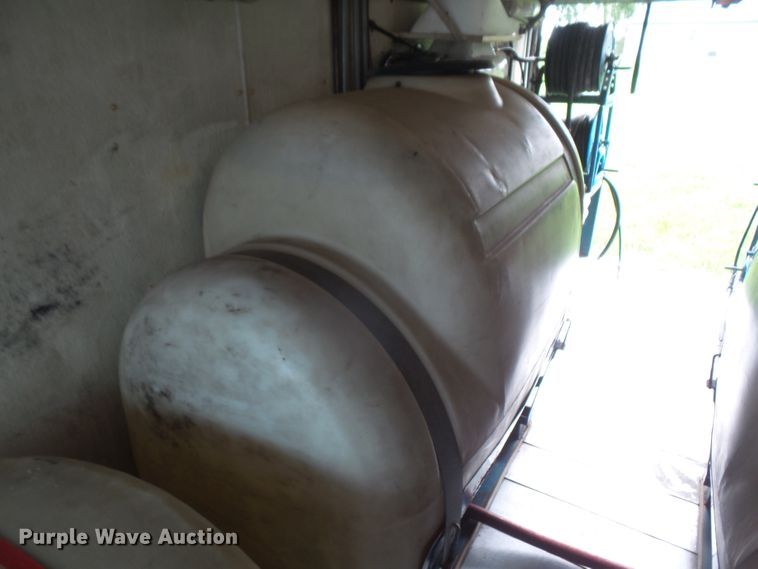 image for item DE2361 1991 Chevrolet P30 pressure washer truck