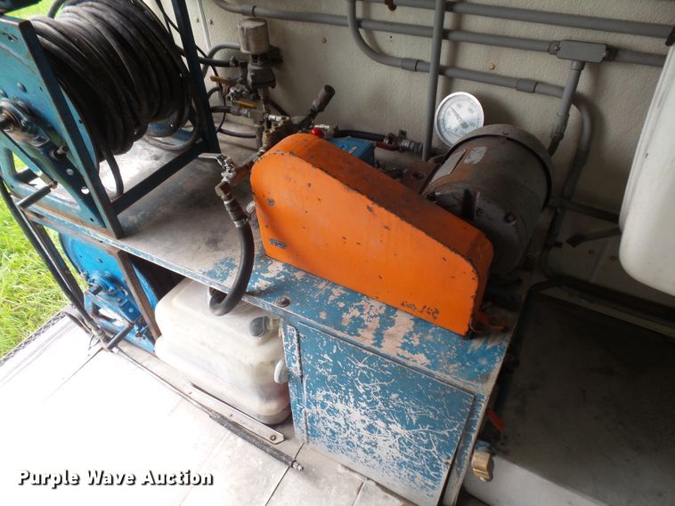 image for item DE2361 1991 Chevrolet P30 pressure washer truck