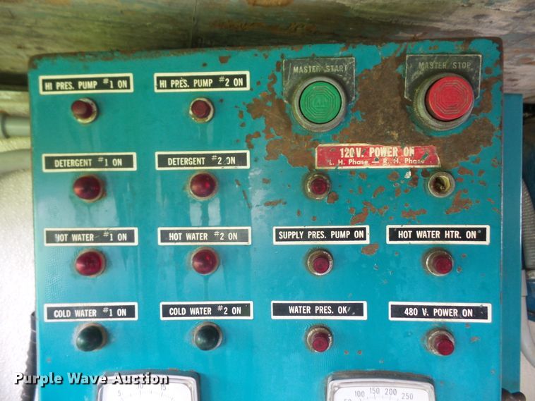 image for item DE2361 1991 Chevrolet P30 pressure washer truck