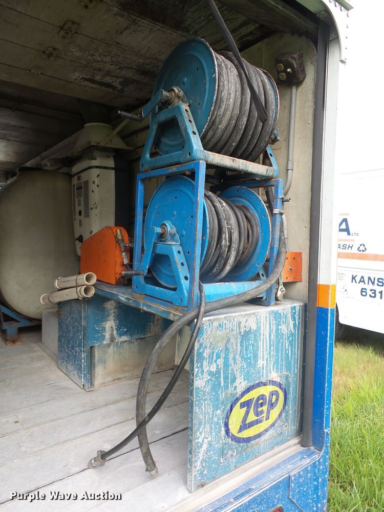 image for item DE2361 1991 Chevrolet P30 pressure washer truck