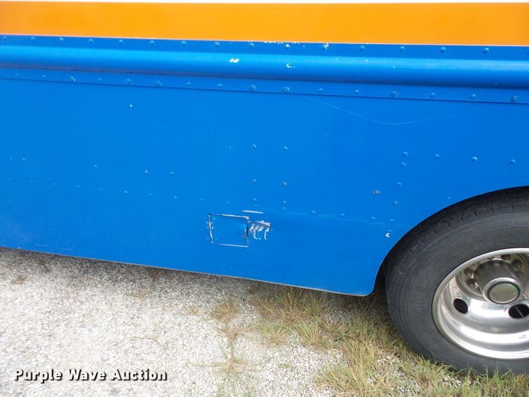 image for item DE2361 1991 Chevrolet P30 pressure washer truck