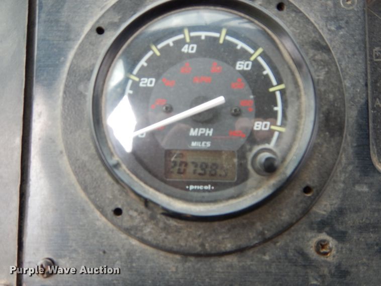 image for item DE2362 2000 Freightliner MT45 pressure washer truck