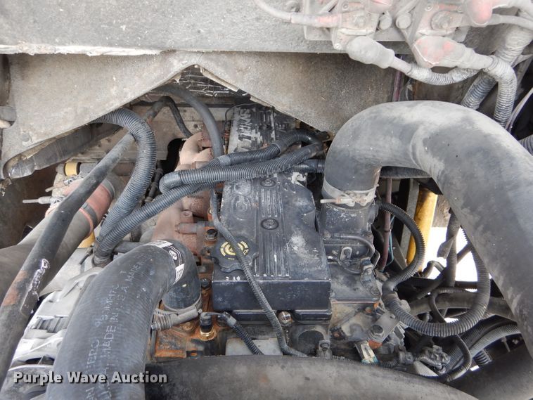 image for item DE2362 2000 Freightliner MT45 pressure washer truck