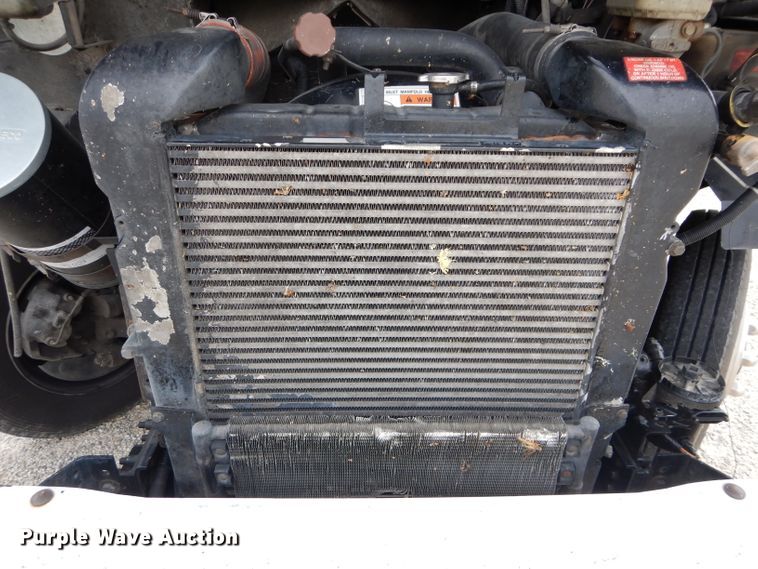 image for item DE2362 2000 Freightliner MT45 pressure washer truck