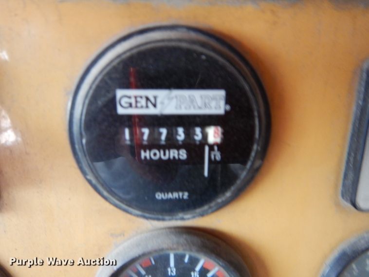 image for item DE2362 2000 Freightliner MT45 pressure washer truck