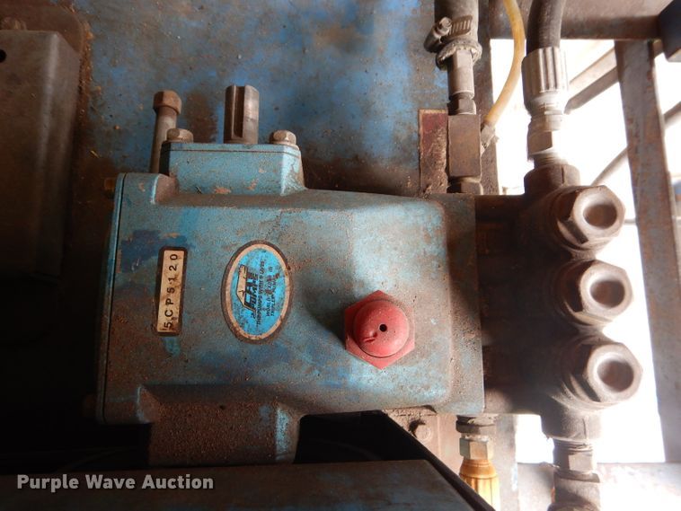 image for item DE2362 2000 Freightliner MT45 pressure washer truck