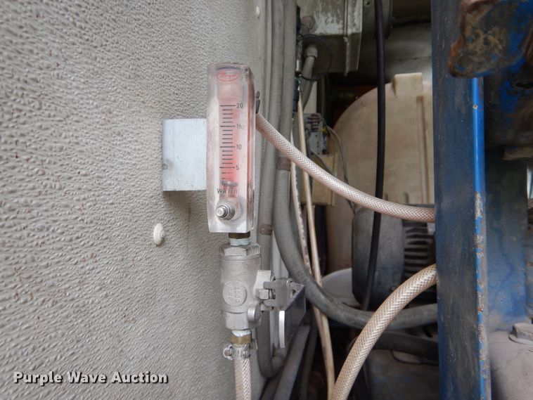 image for item DE2362 2000 Freightliner MT45 pressure washer truck