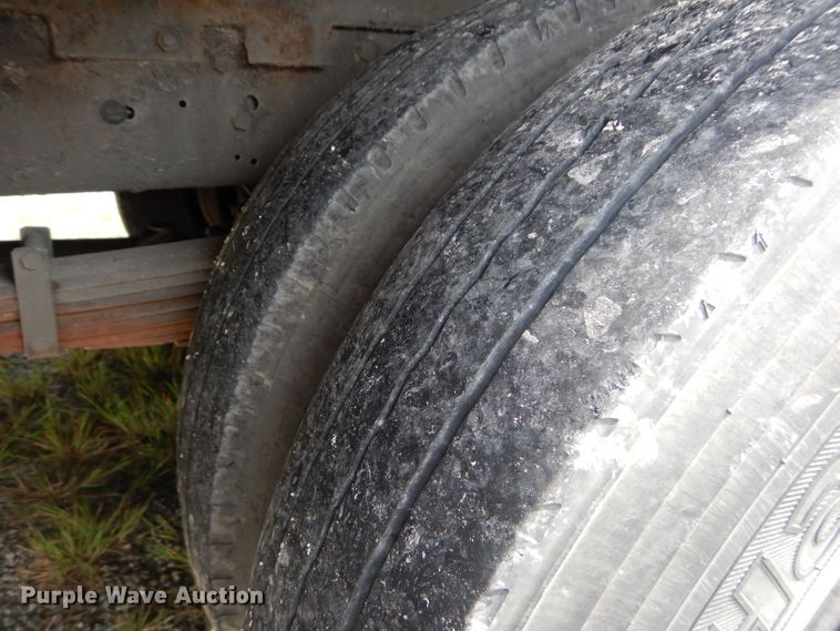 image for item DE2362 2000 Freightliner MT45 pressure washer truck