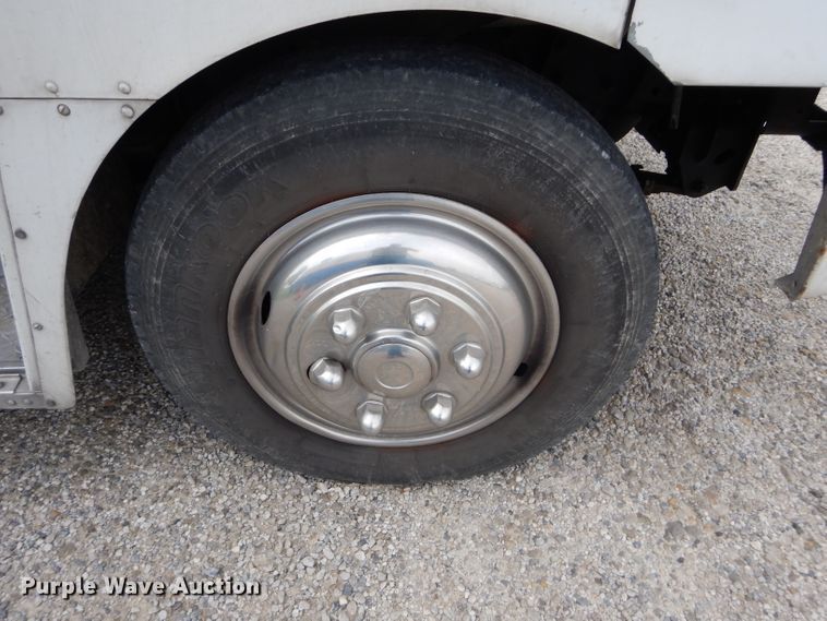 image for item DE2362 2000 Freightliner MT45 pressure washer truck