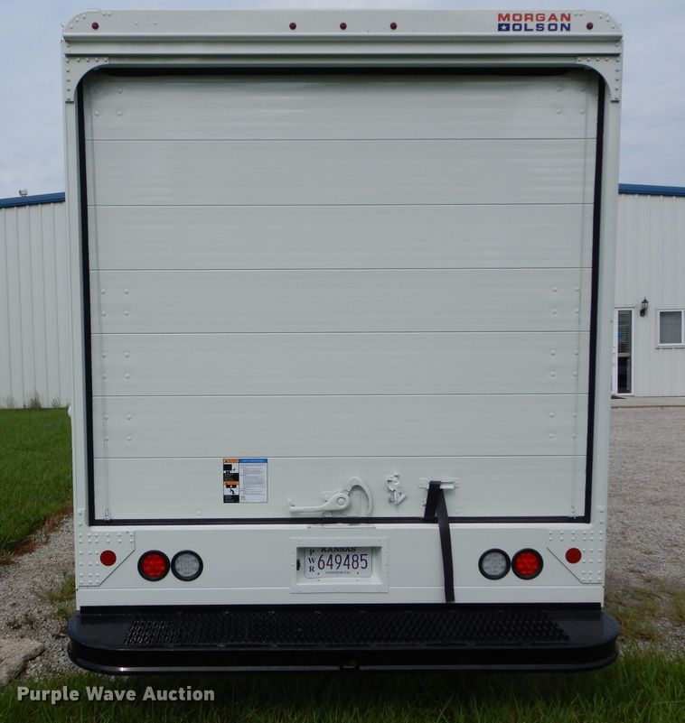 image for item DE2363 2017 Freightliner MT55 delivery truck