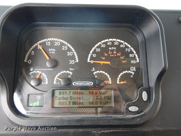 image for item DE2363 2017 Freightliner MT55 delivery truck