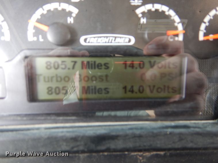 image for item DE2363 2017 Freightliner MT55 delivery truck