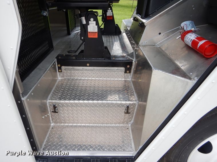 image for item DE2363 2017 Freightliner MT55 delivery truck