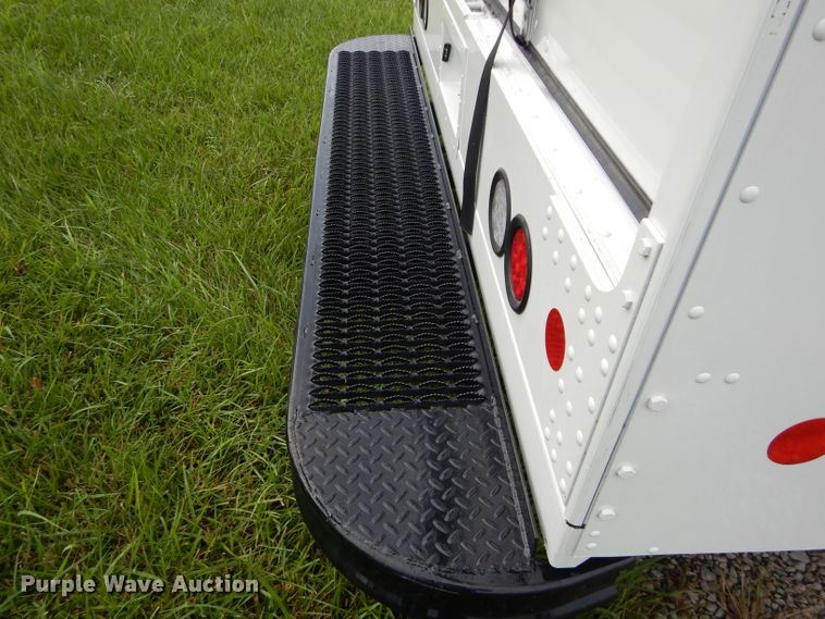 image for item DE2363 2017 Freightliner MT55 delivery truck