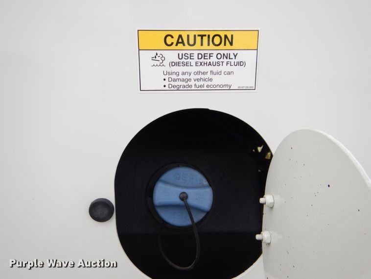 image for item DE2363 2017 Freightliner MT55 delivery truck