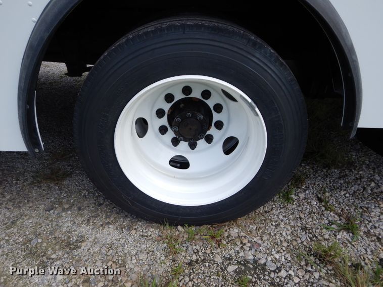 image for item DE2363 2017 Freightliner MT55 delivery truck