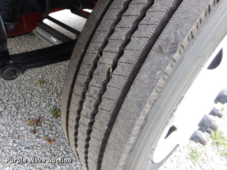 image for item DE2363 2017 Freightliner MT55 delivery truck