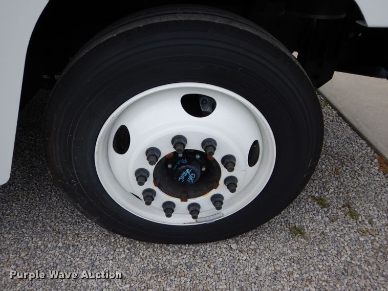 image for item DE2363 2017 Freightliner MT55 delivery truck