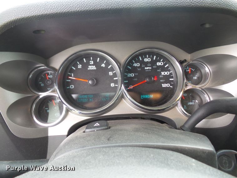 image for item DE2364 2013 Chevrolet Silverado 1500 Ext. Cab pickup truck