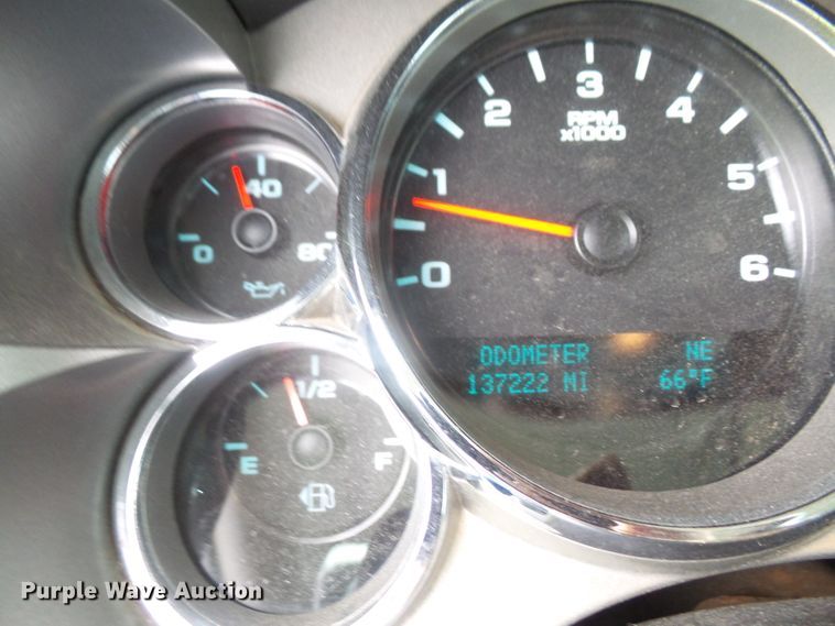 image for item DE2364 2013 Chevrolet Silverado 1500 Ext. Cab pickup truck