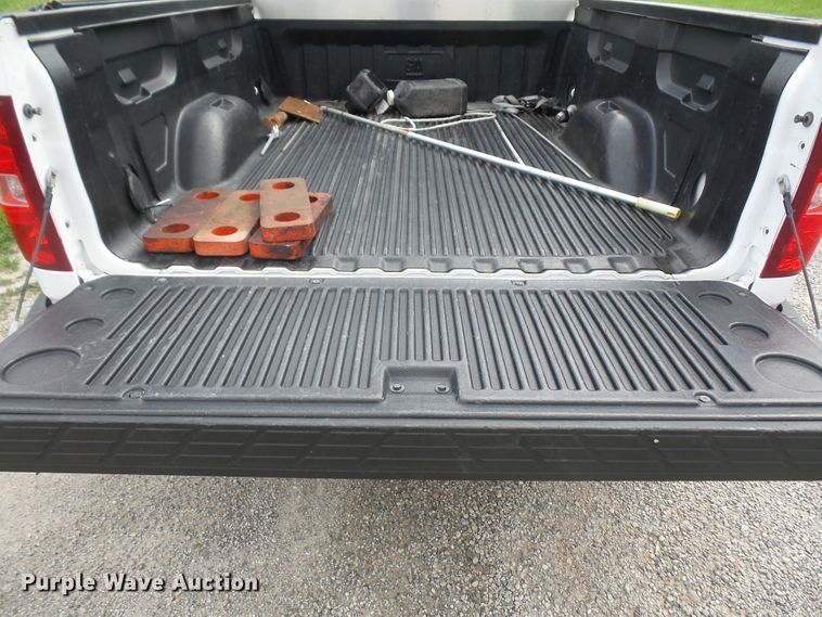 image for item DE2364 2013 Chevrolet Silverado 1500 Ext. Cab pickup truck