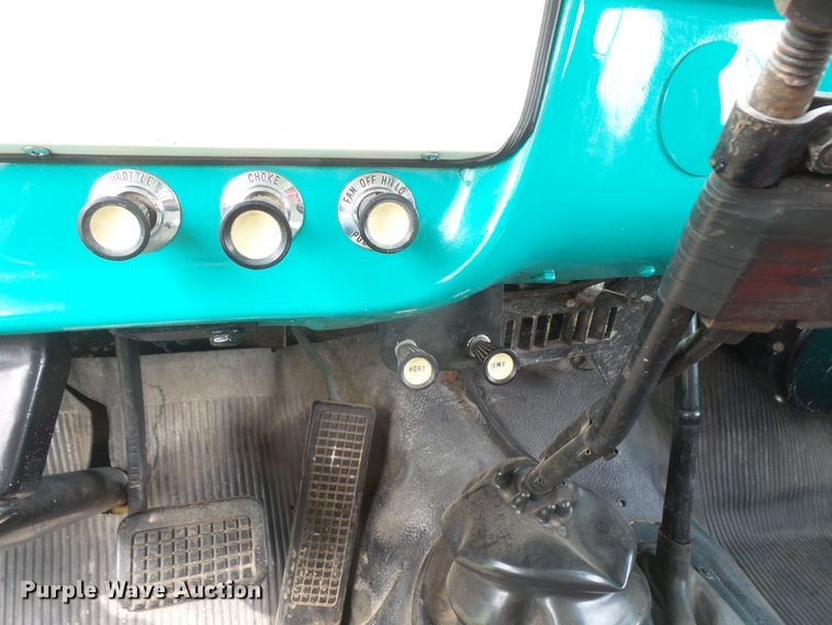 image for item DE2367 1962 Ford F600 grain truck