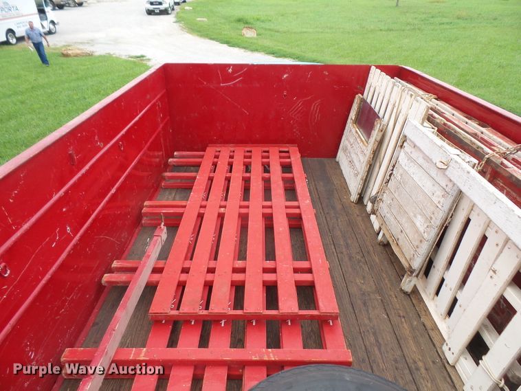 image for item DE2367 1962 Ford F600 grain truck