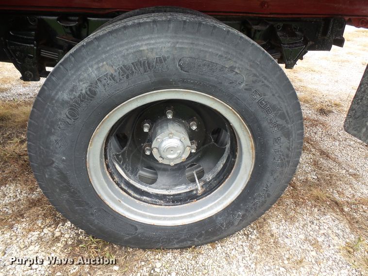 image for item DE2367 1962 Ford F600 grain truck