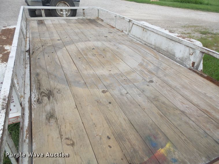 image for item DE2369 1996 Eagle utility trailer