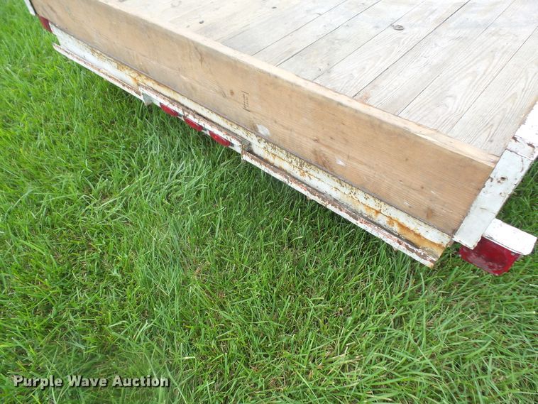 image for item DE2369 1996 Eagle utility trailer