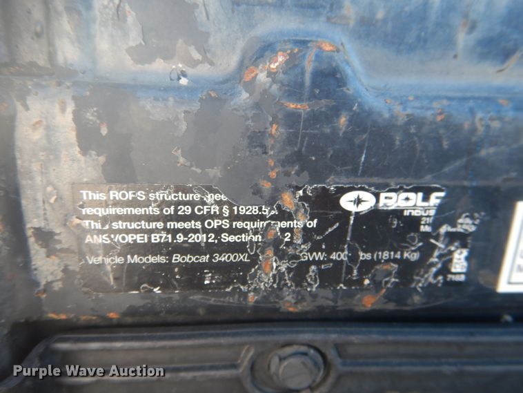 image for item DE3995 2015 Bobcat 3400XL utility vehicle