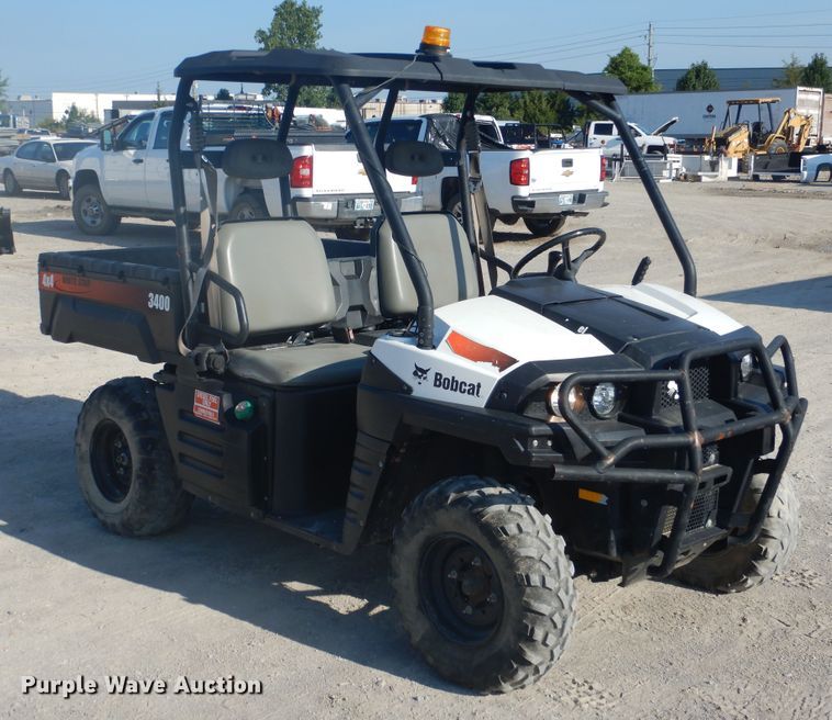 image for item DE3996 2010 Bobcat 3400 utility vehicle