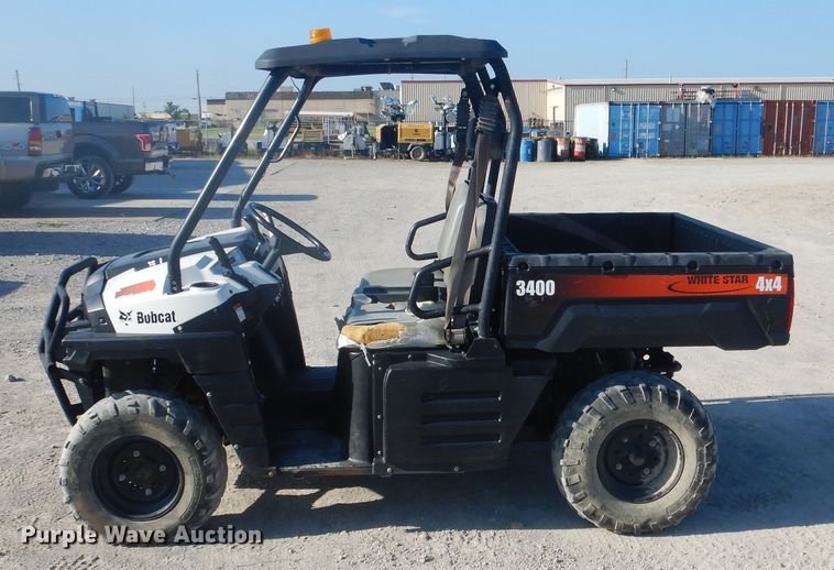 image for item DE3996 2010 Bobcat 3400 utility vehicle