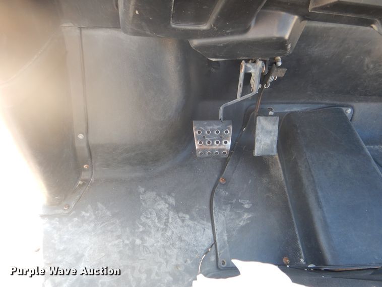 image for item DE3996 2010 Bobcat 3400 utility vehicle