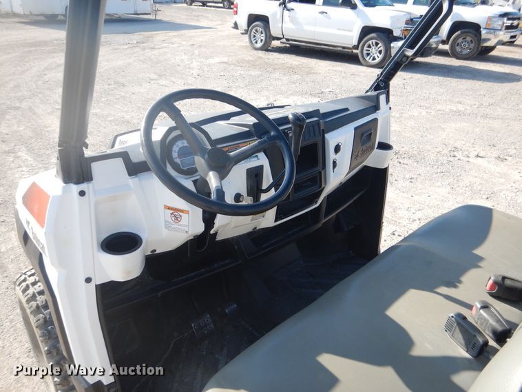 image for item DE4000 2015 Bobcat 3400XL utility vehicle
