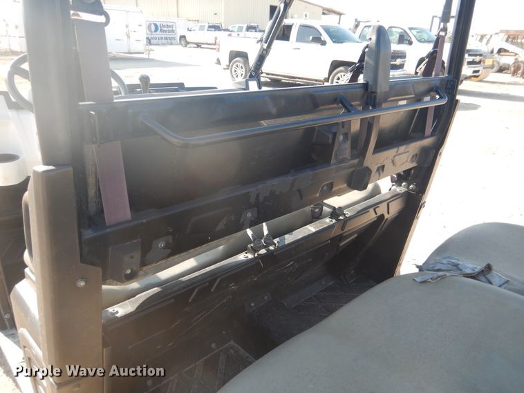 image for item DE4000 2015 Bobcat 3400XL utility vehicle