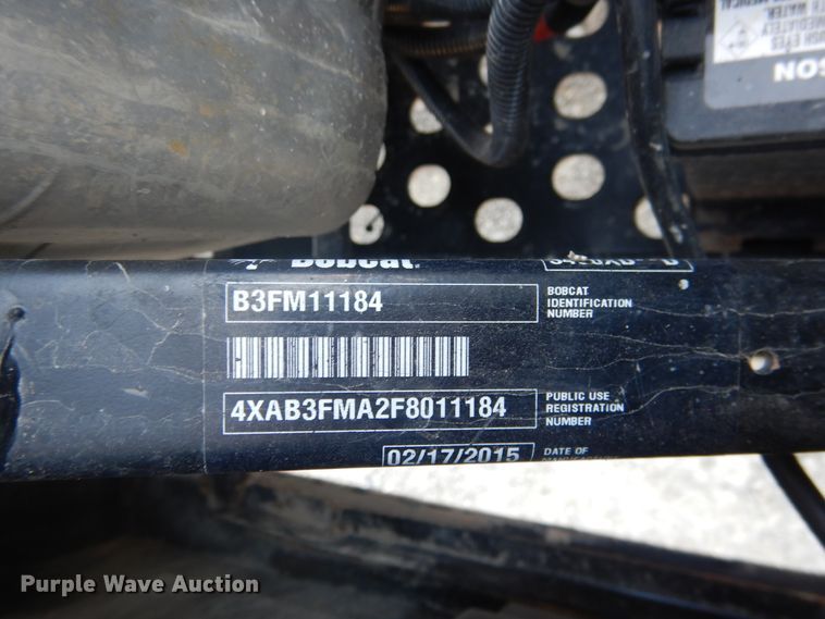 image for item DE4000 2015 Bobcat 3400XL utility vehicle