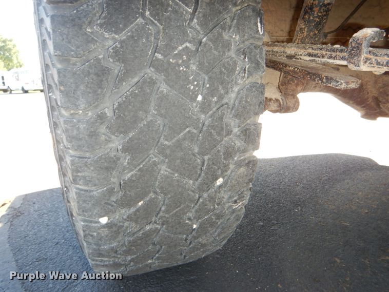 image for item DE4084 1997 Toyota Tacoma XtraCab pickup truck