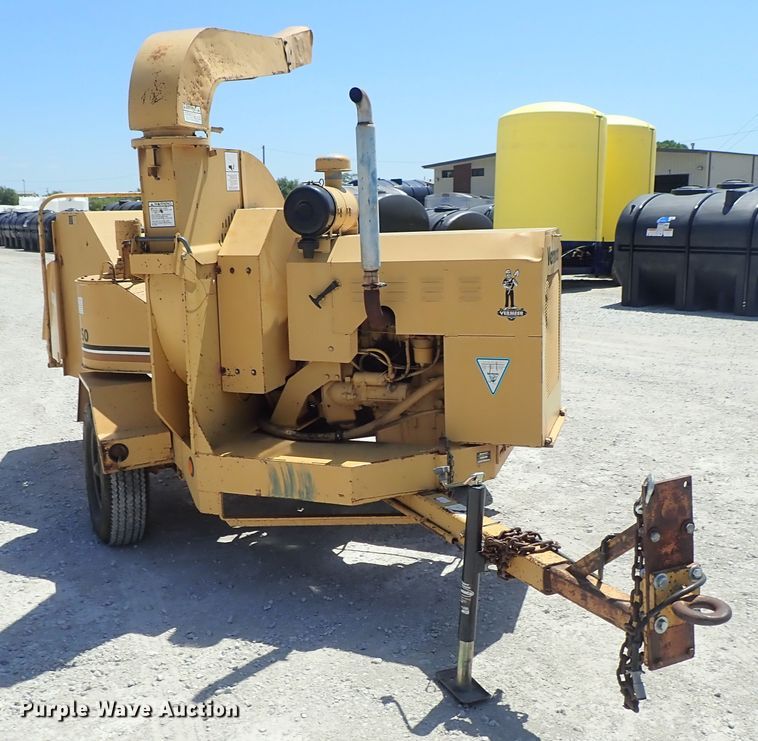 image for item DE5555 1993 Vermeer 1250BC wood chipper