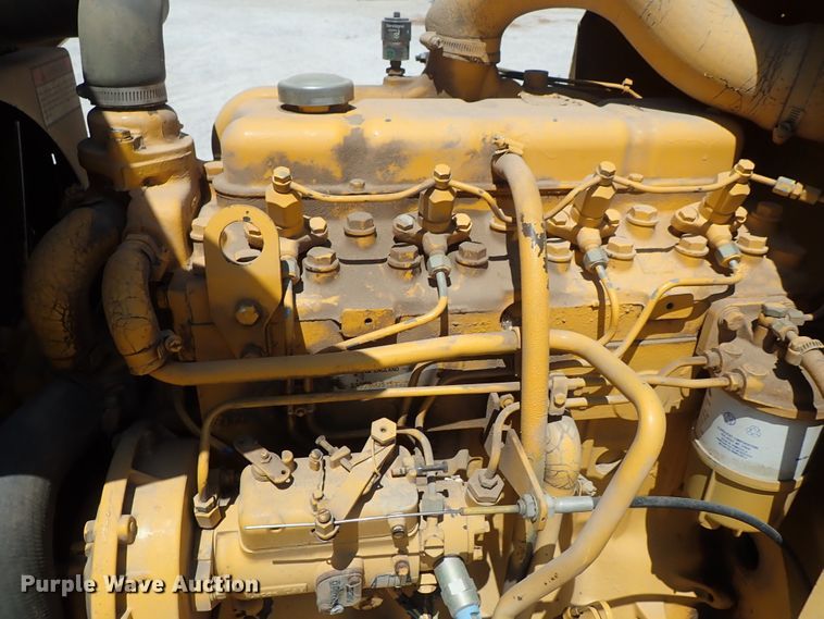 image for item DE5555 1993 Vermeer 1250BC wood chipper