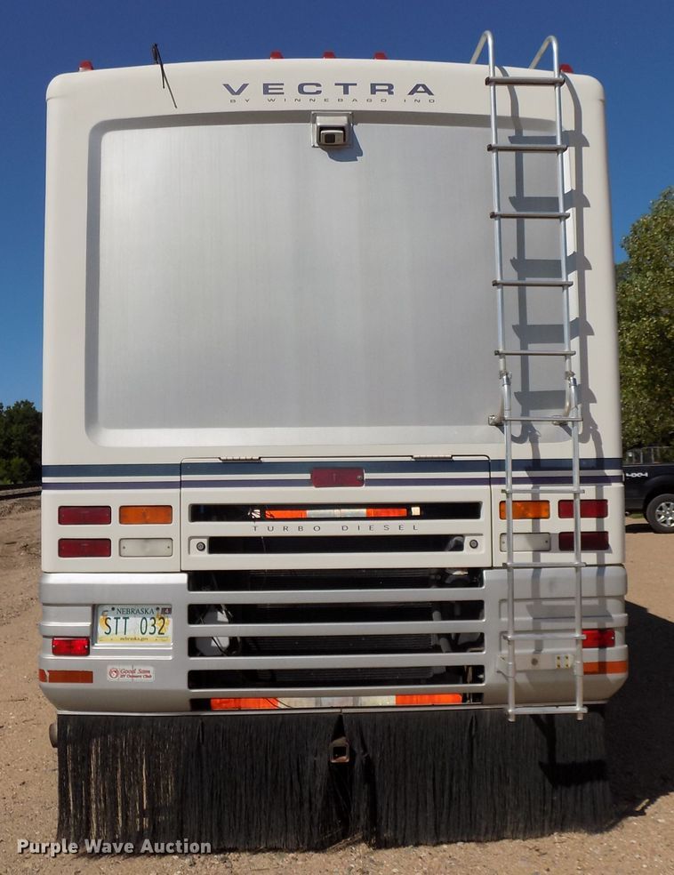 image for item DE7753 1994 Winnebago Vector RV