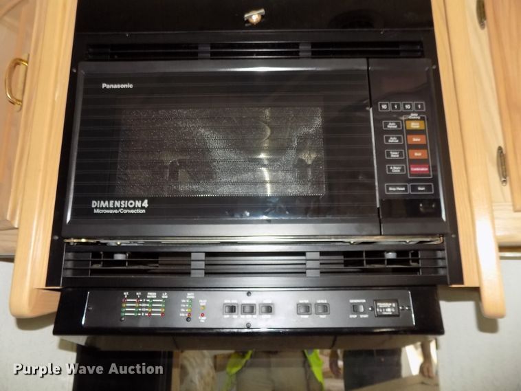 image for item DE7753 1994 Winnebago Vector RV