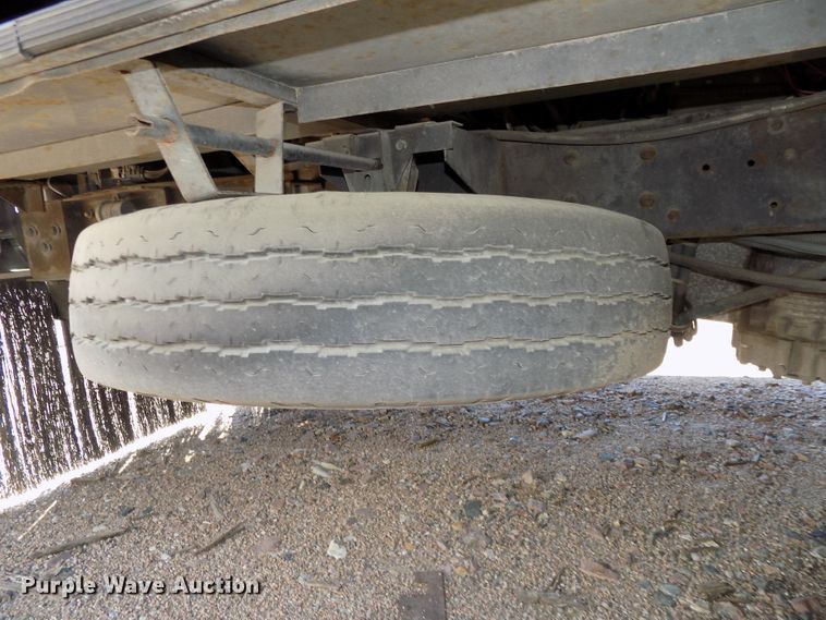 image for item DE7753 1994 Winnebago Vector RV